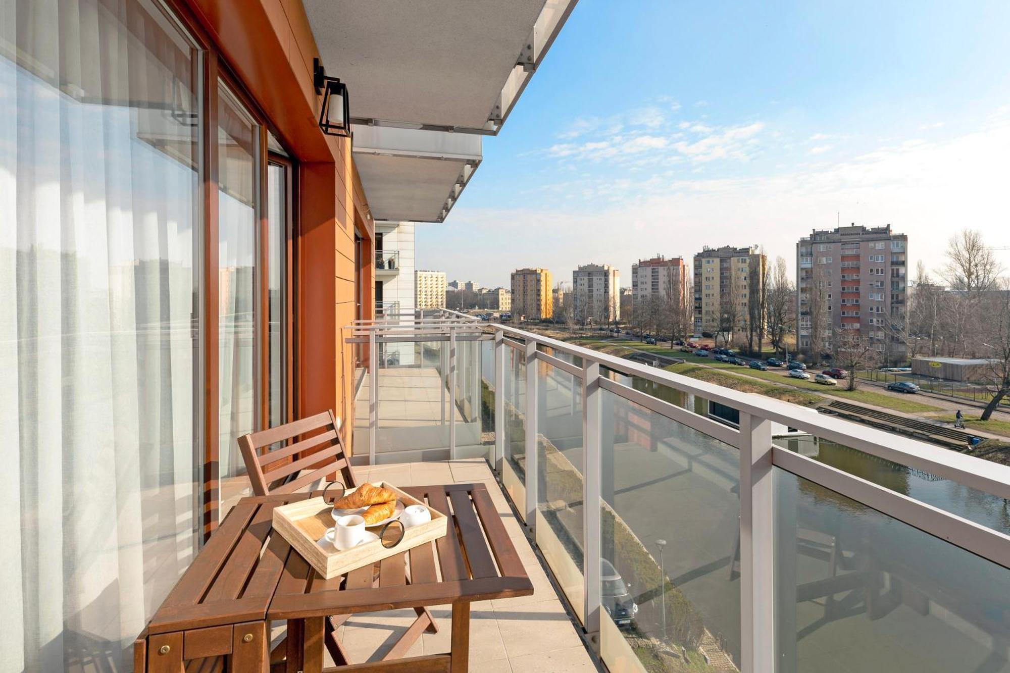 Aura - Riverside & Parking By Downtown Apartments Гданськ Екстер'єр фото