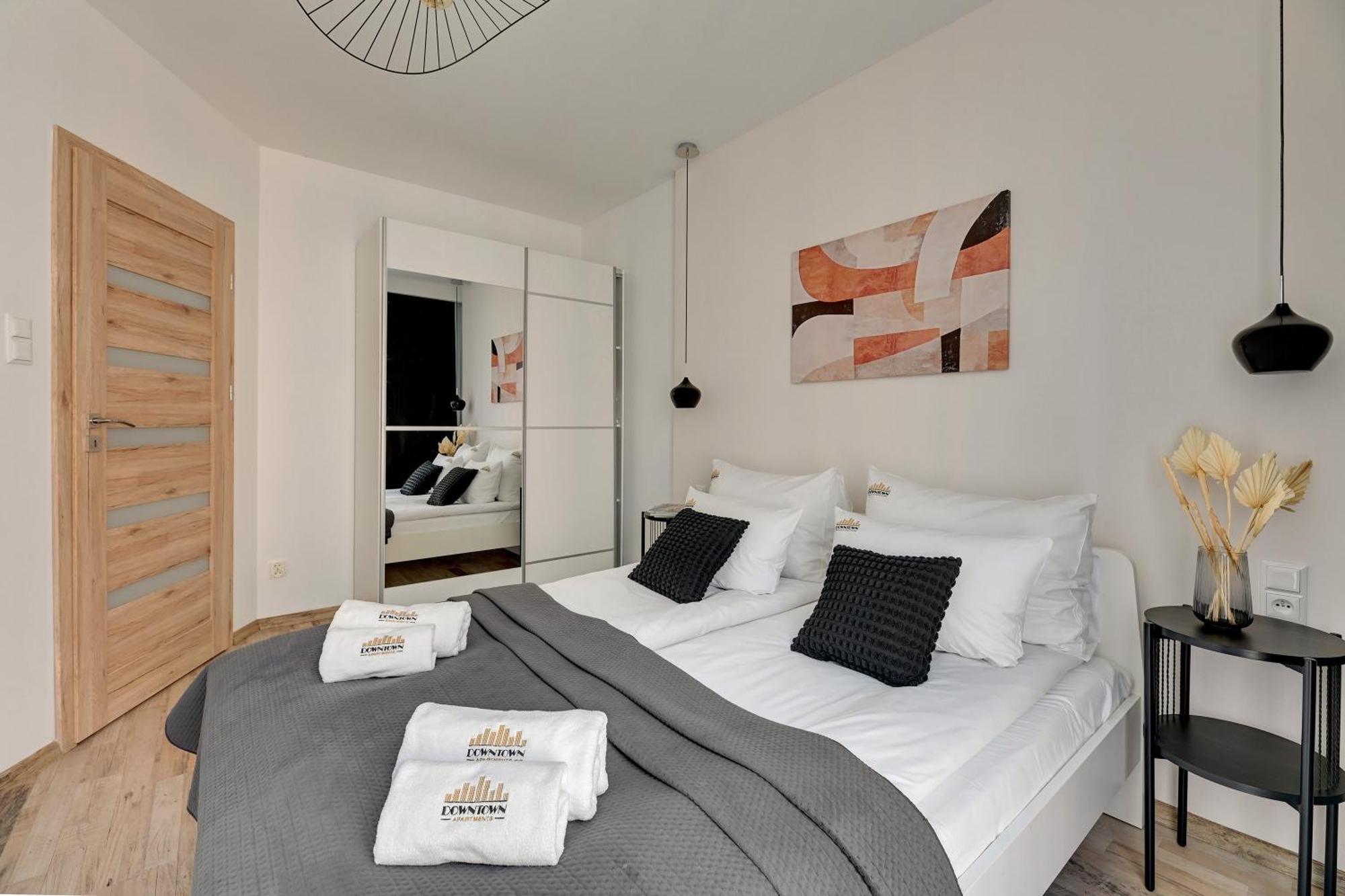 Aura - Riverside & Parking By Downtown Apartments Гданськ Номер фото